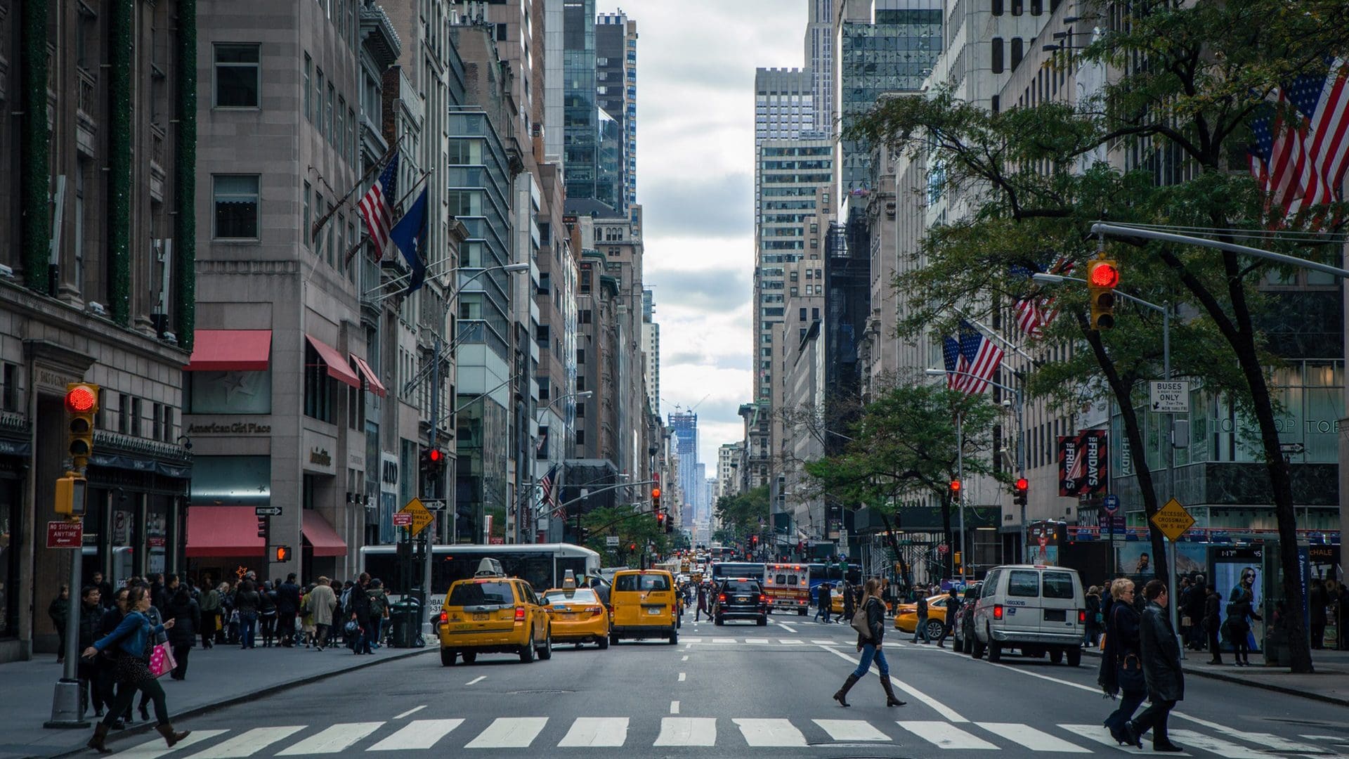 Curbside Management on Urban Streets